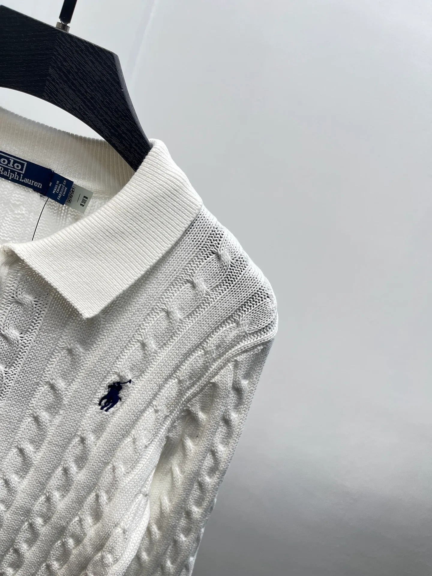 Detail P390